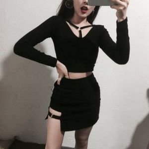 Cropped long sleeve, y-style, o-ring
